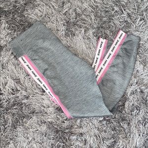 grey Nike workout leggings